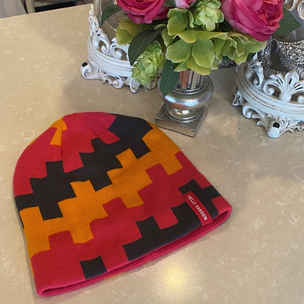 Chic Helly Hansen Winter Knit Stocking Hat - image 1